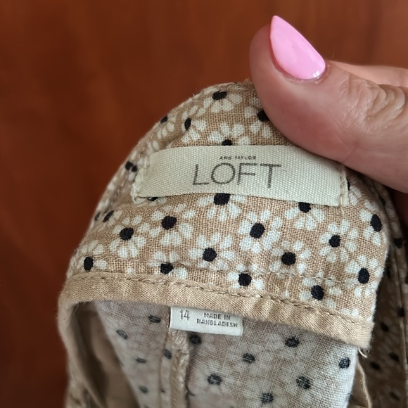 Ann Taylor LOFT floral print shorts size 14 - Picture 7 of 7